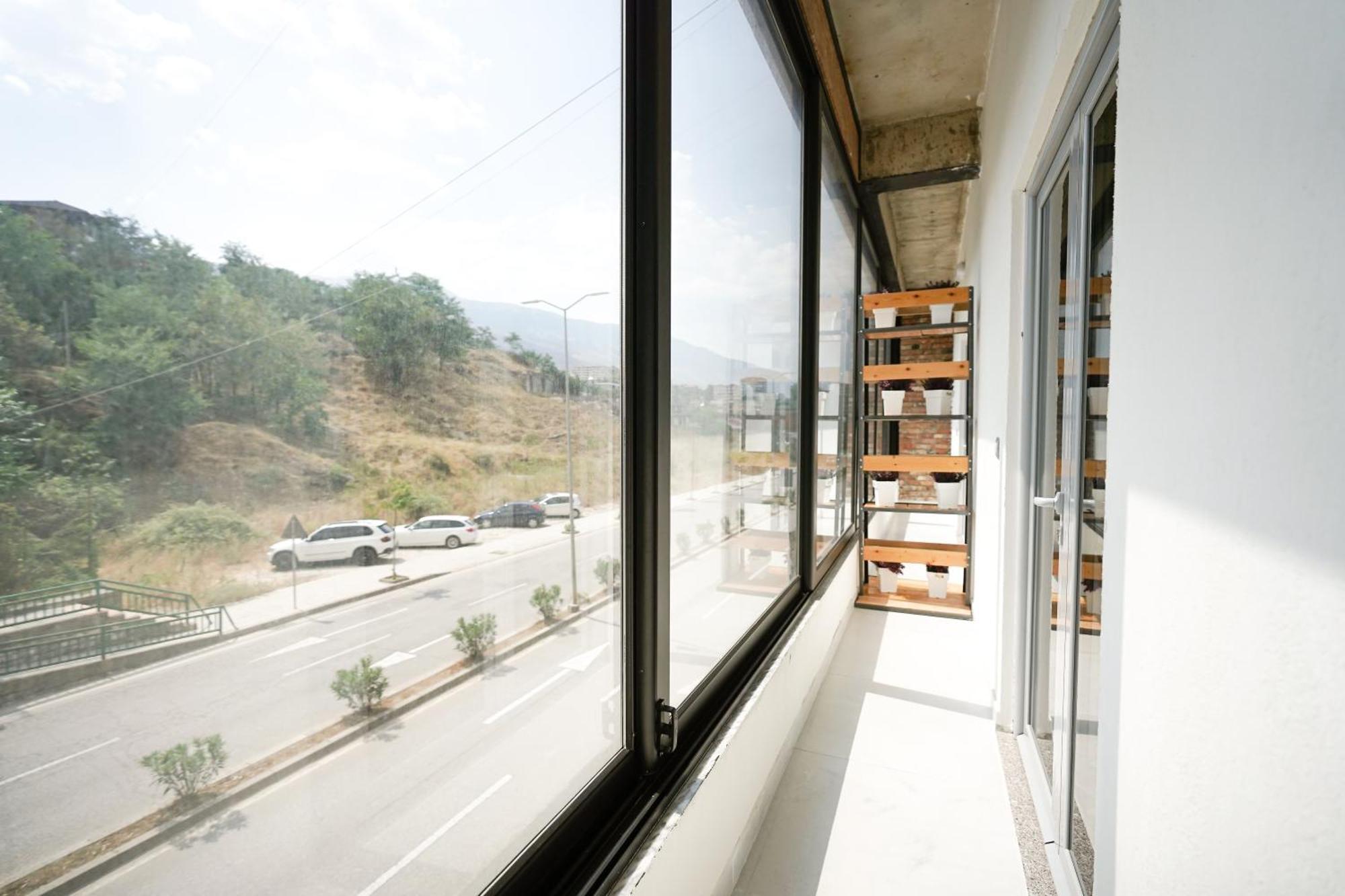 Ora Apartments Gjirokastër Exterior foto