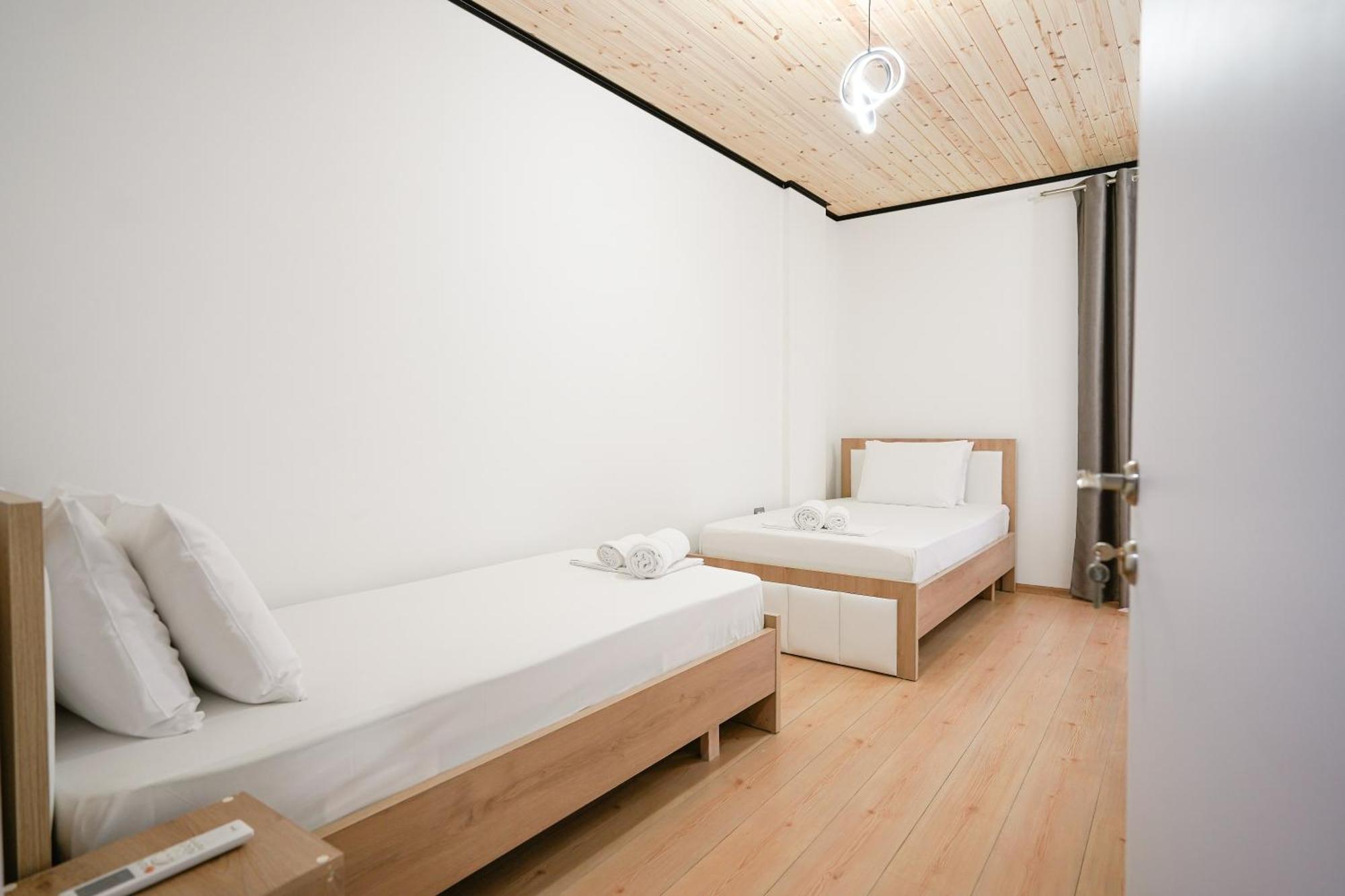 Ora Apartments Gjirokastër Exterior foto
